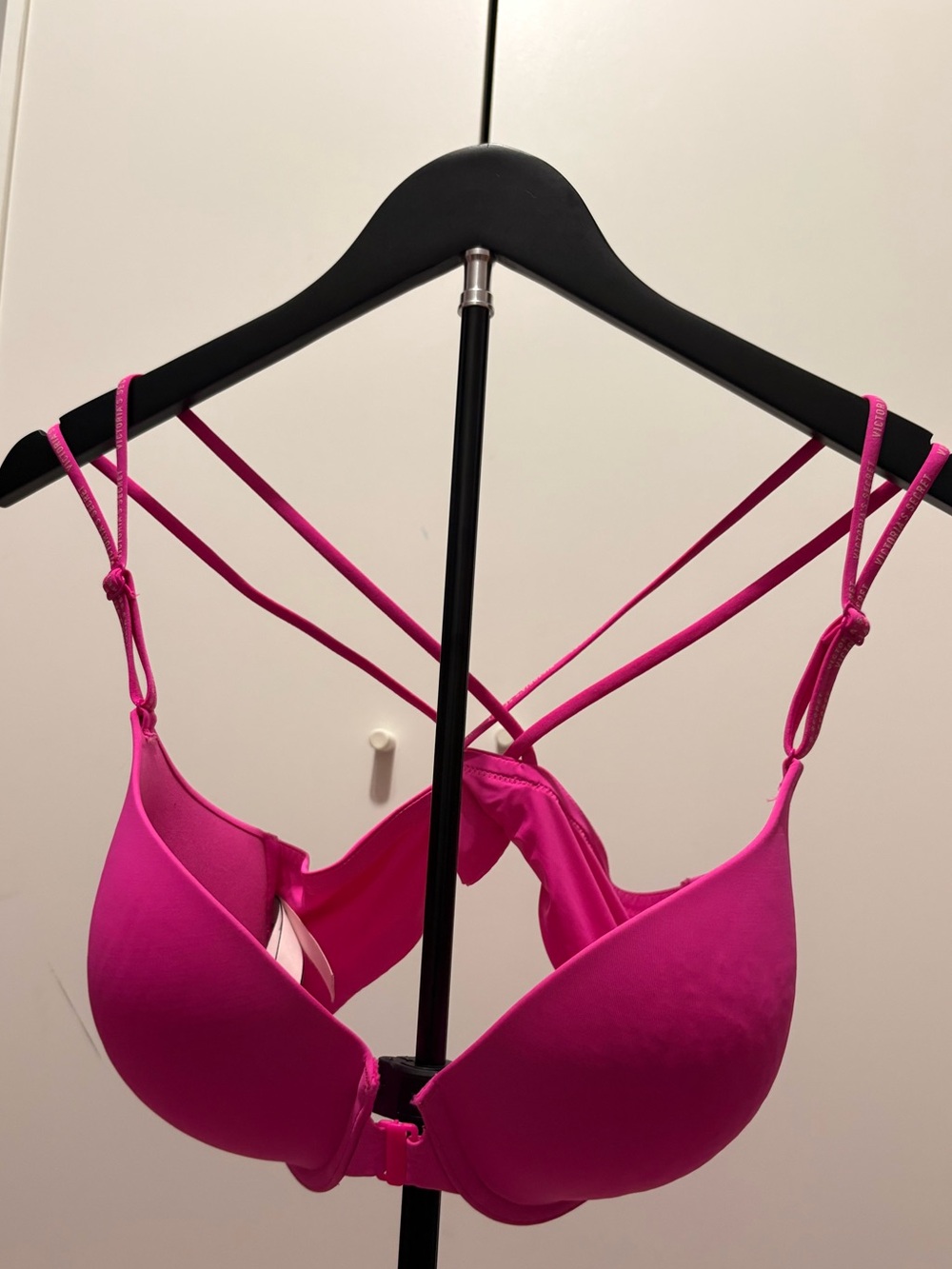 Victoria's Secret Hot Pink Perfect Shape T-Shirt Push-Up Bra